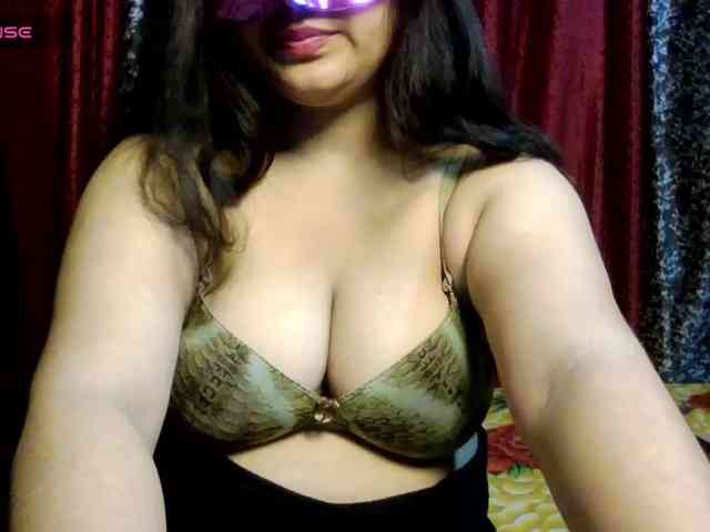 Naughtyladki webcam