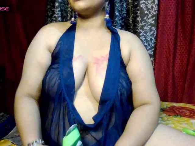 Naughtyladki webcam