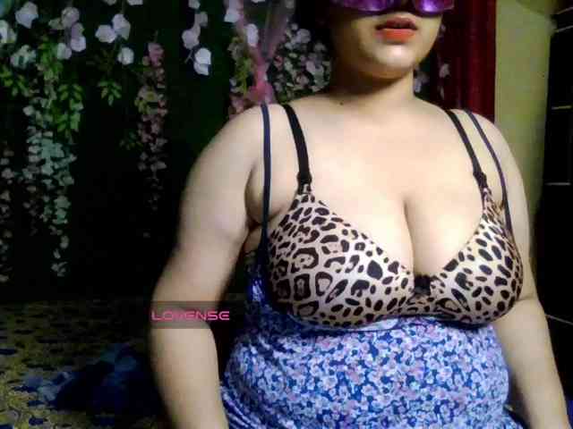 Naughtyladki webcam