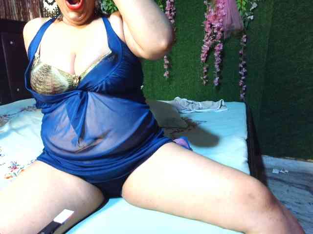 Naughtyladki webcam
