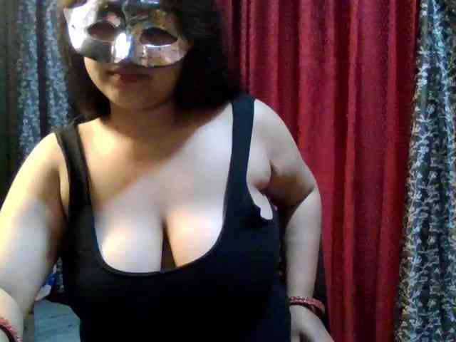 Naughtyladki webcam