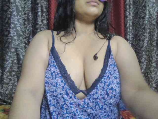 Naughtyladki webcam