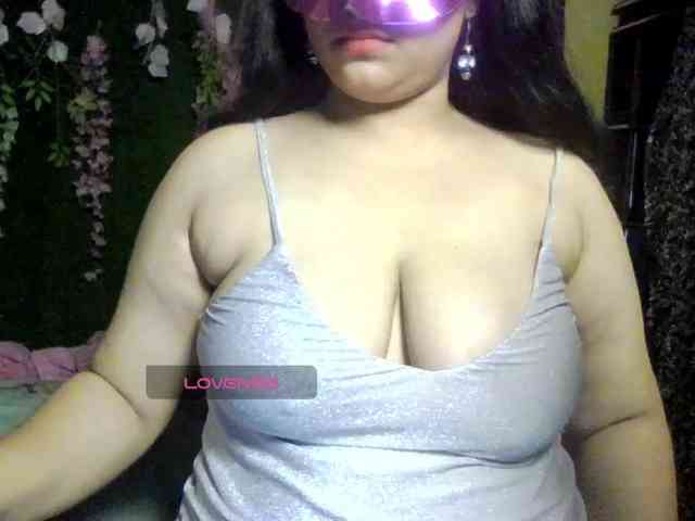 Naughtyladki webcam