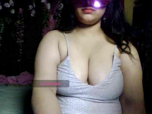 Naughtyladki webcam