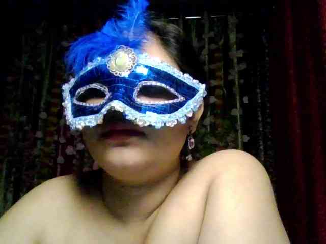 Naughtyladki Live Webcam on BongaCams