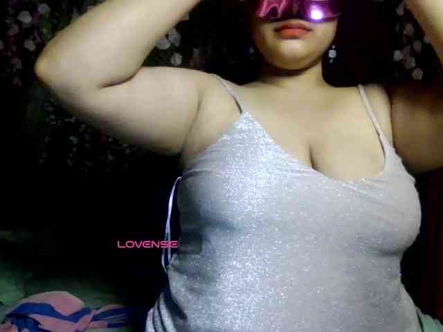 Naughtyladki webcam
