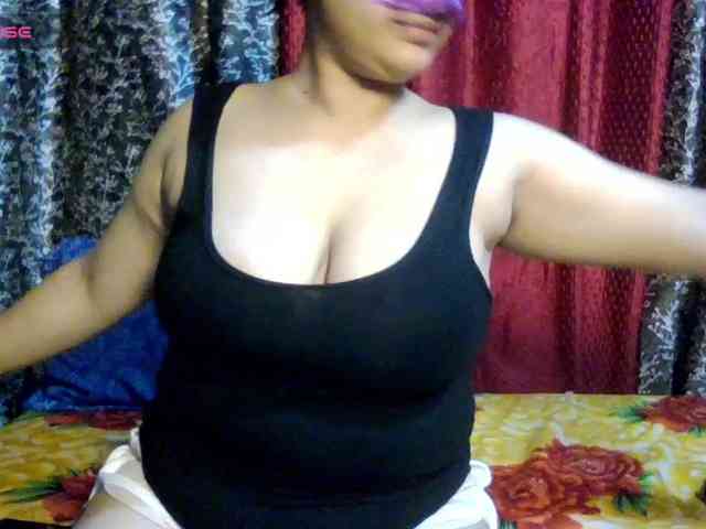 Naughtyladki webcam