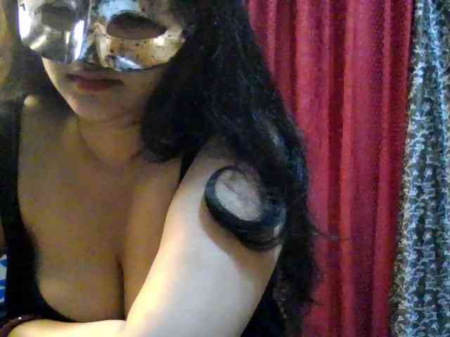 Naughtyladki webcam