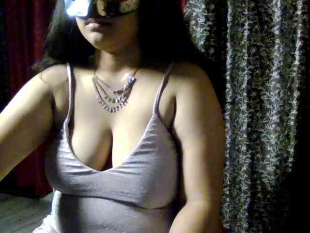 Naughtyladki webcam