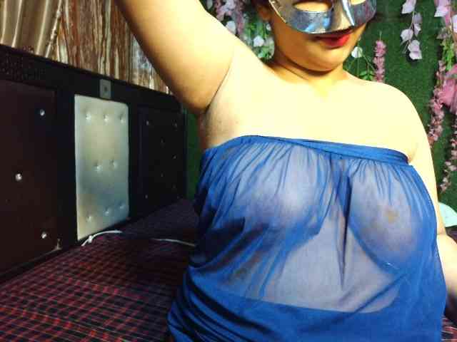 Naughtyladki webcam