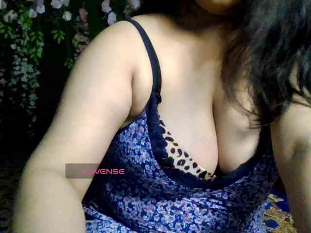 Naughtyladki webcam