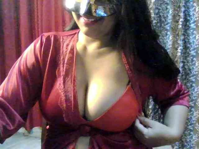 Naughtyladki webcam