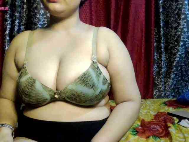 Naughtyladki webcam