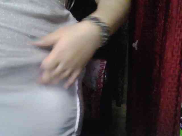 Naughtyladki webcam