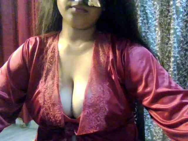 Naughtyladki webcam