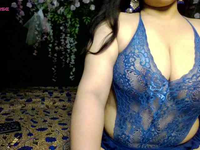 Naughtyladki webcam
