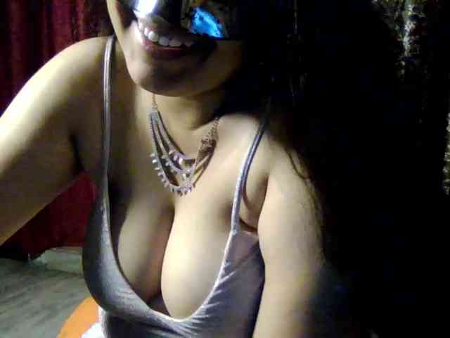 Naughtyladki webcam