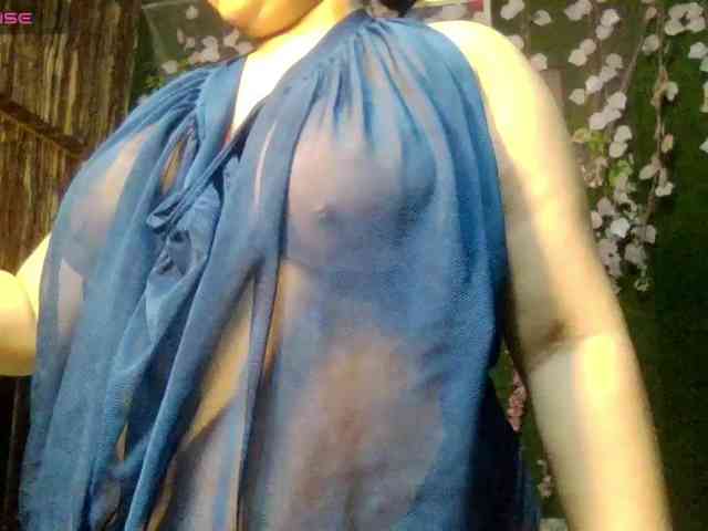 Naughtyladki webcam