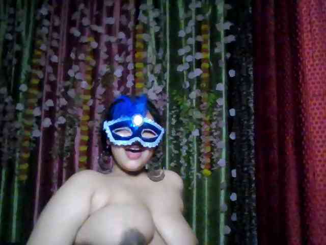 Naughtyladki Live Webcam on BongaCams