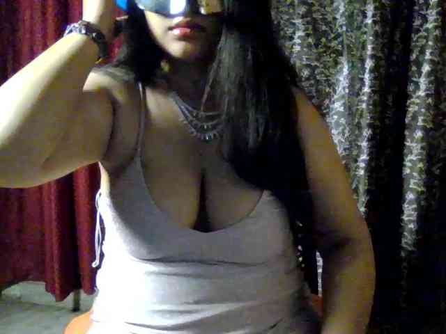 Naughtyladki webcam