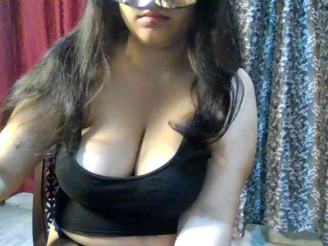 Naughtyladki webcam