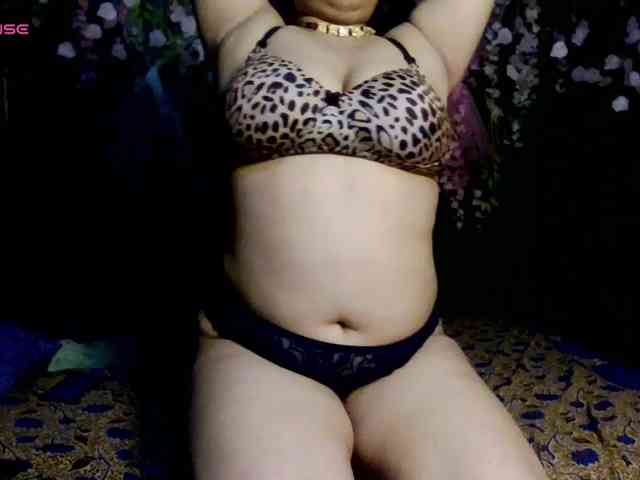 Naughtyladki webcam