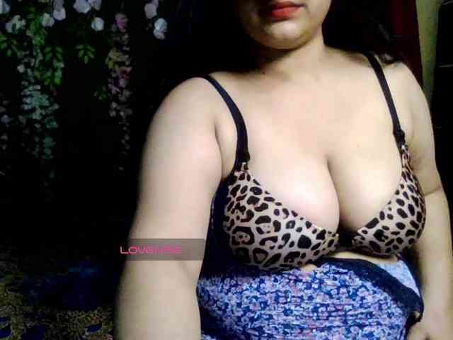 Naughtyladki webcam