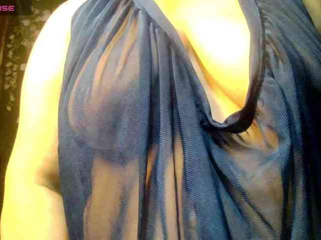 Naughtyladki webcam