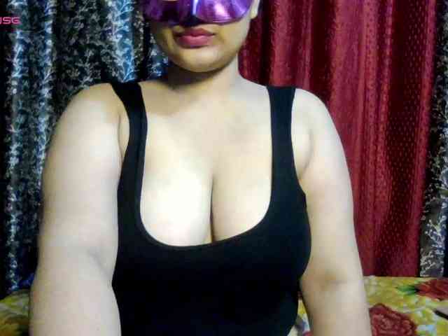 Naughtyladki webcam