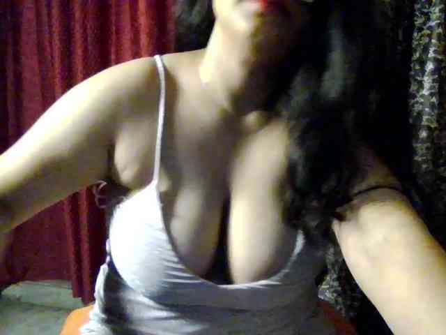 Naughtyladki webcam