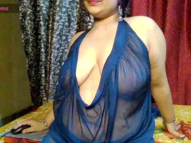Naughtyladki webcam