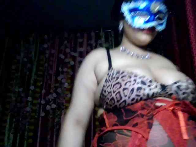 Naughtyladki Live Webcam on BongaCams