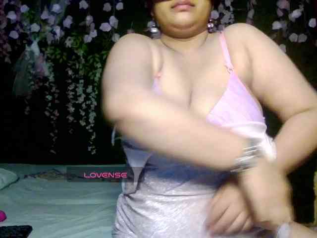 Naughtyladki webcam