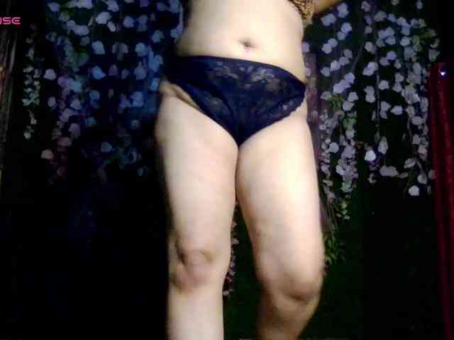 Naughtyladki webcam
