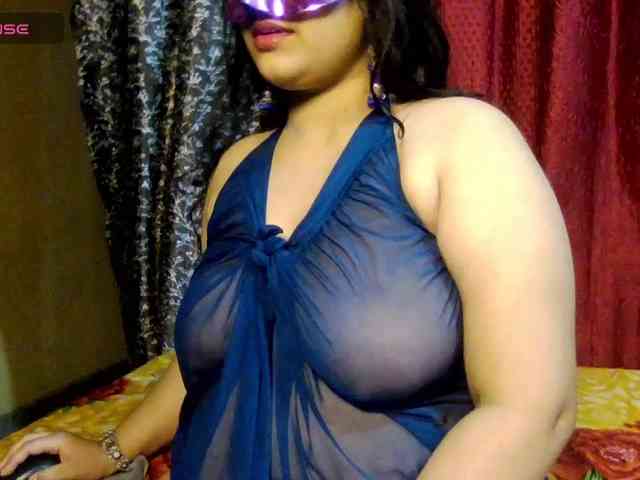 Naughtyladki webcam