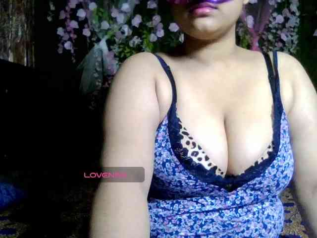 Naughtyladki webcam
