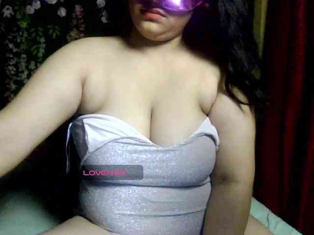Naughtyladki webcam