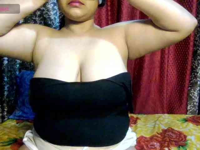 Naughtyladki webcam