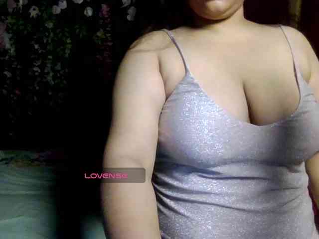 Naughtyladki webcam