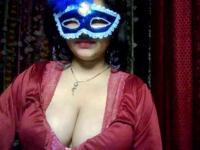 Naughtyladki webcam