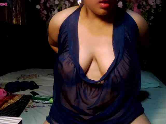 Naughtyladki webcam