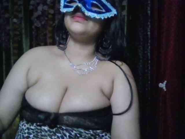 Naughtyladki Live Webcam on BongaCams