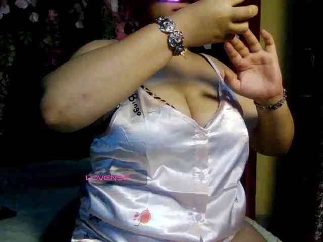 Naughtyladki webcam