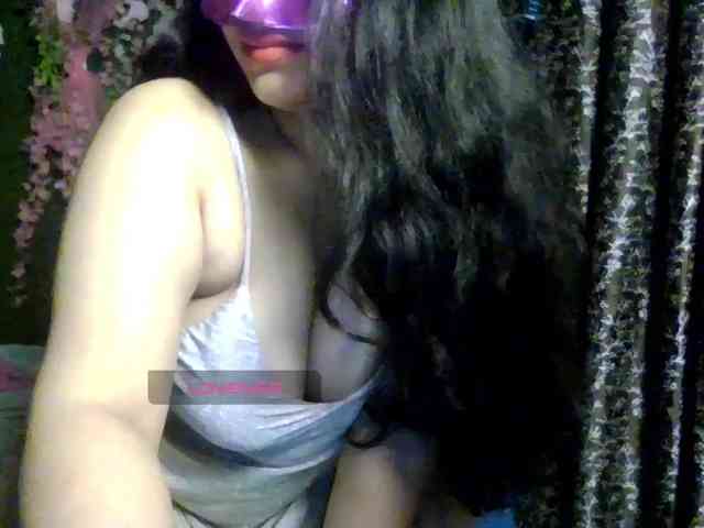 Naughtyladki webcam