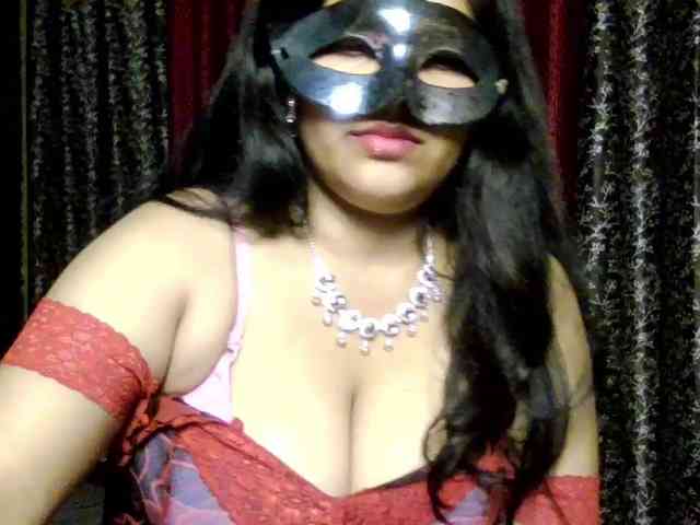 Naughtyladki webcam