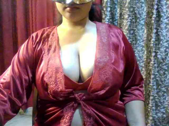 Naughtyladki webcam
