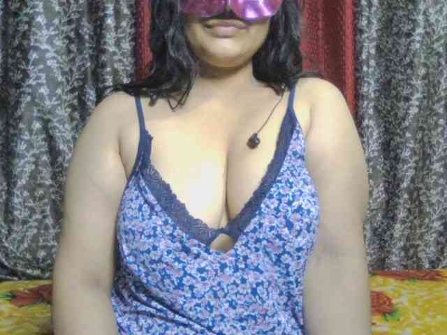 Naughtyladki webcam