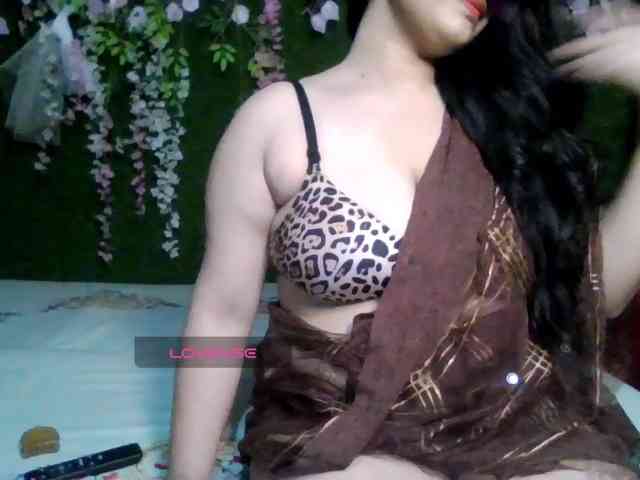 Naughtyladki webcam