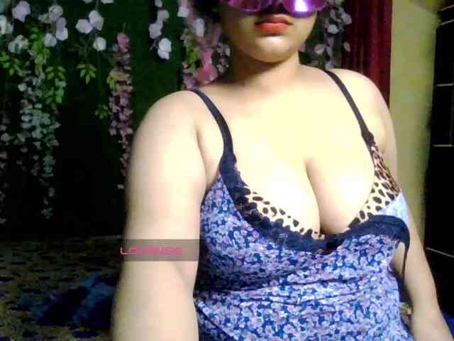 Naughtyladki webcam