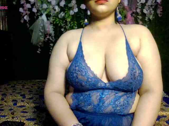 Naughtyladki webcam